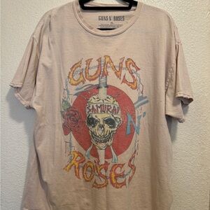 GUNS N ROSES GRAPHIC TEE